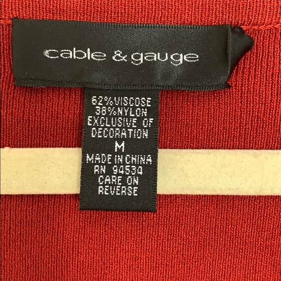 💥3 for $10💥 Cable & Guage red knit top - Picture 3 of 5